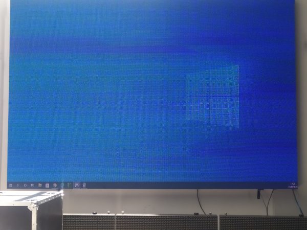 Pantalla p4 empotrada